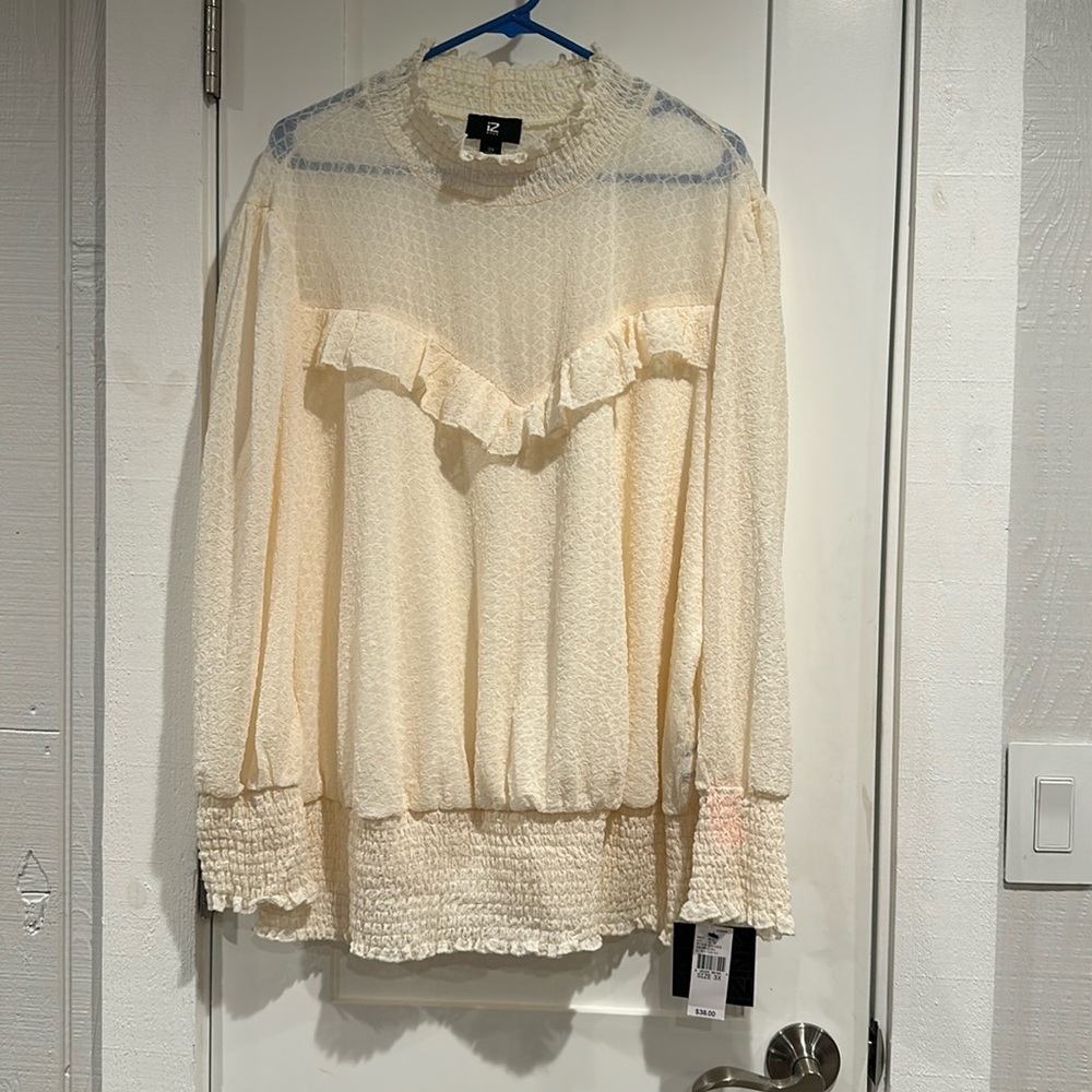 IZ Byer Cream Long sleeve Blouse